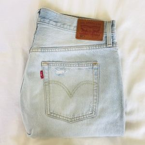 Levi's Women's Slim Straight Jeans